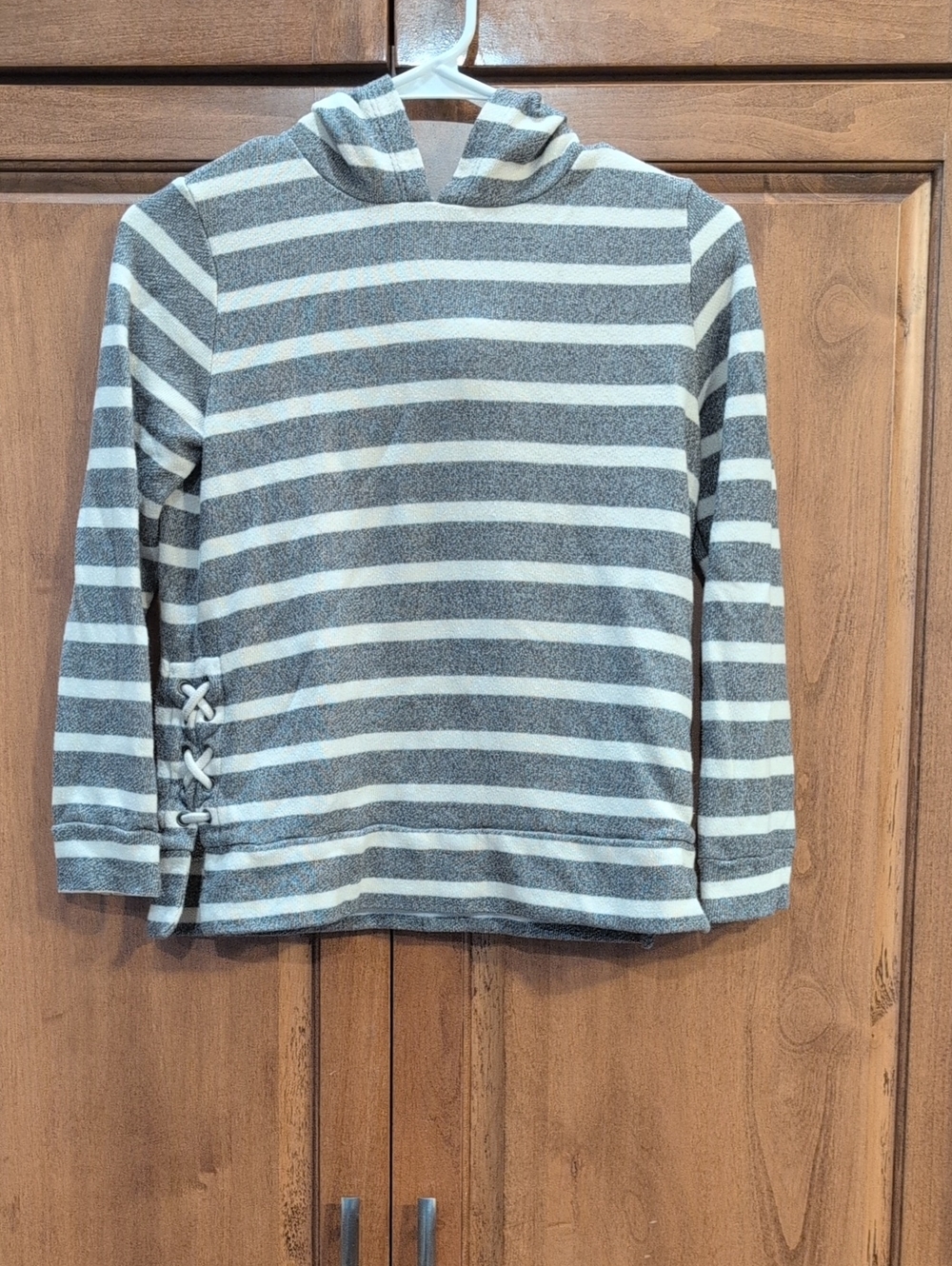 Striped Hooded Long-Sleeve Top in Gray & White